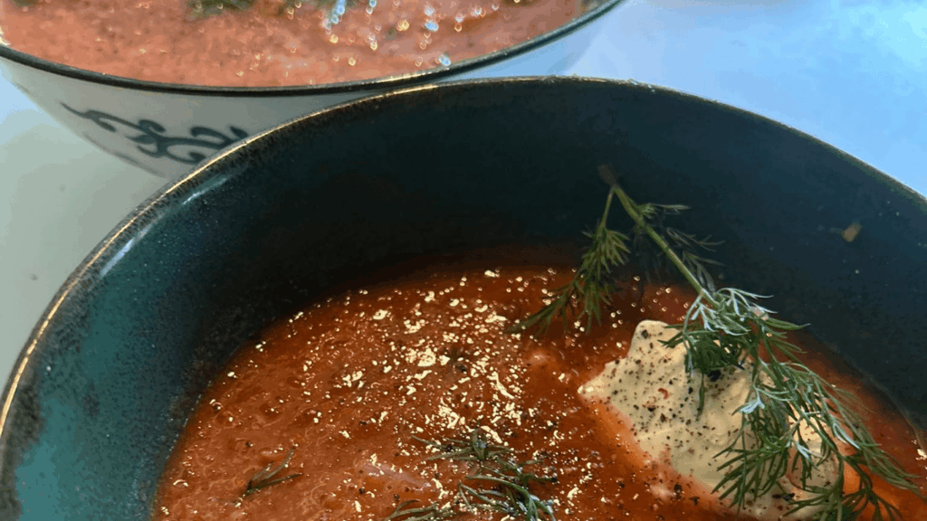 Keto-borsjt uit de slowcooker